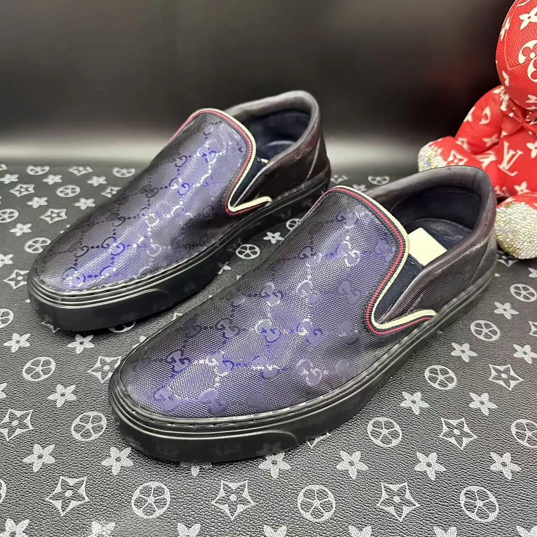 90新 GUCCI/古驰 紫色亮面老花休闲舒适一脚蹬板鞋42欧码lz397