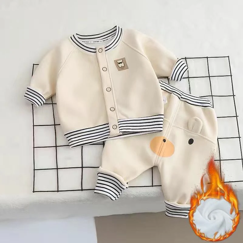 男女宝春秋季冬季衣服加绒运动套装男小童休闲风外套女童洋气韩版