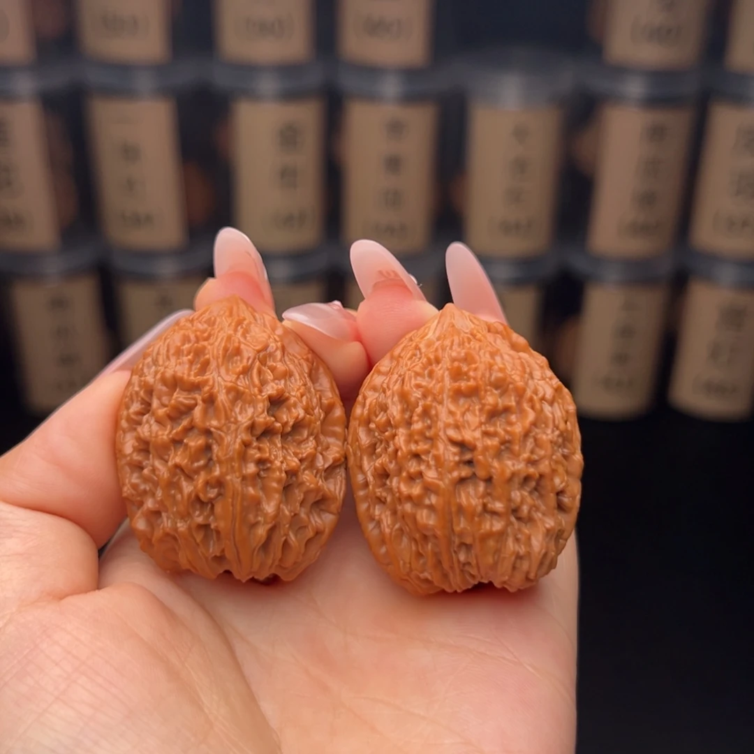 A***潘文玩核桃吊坠蒜头