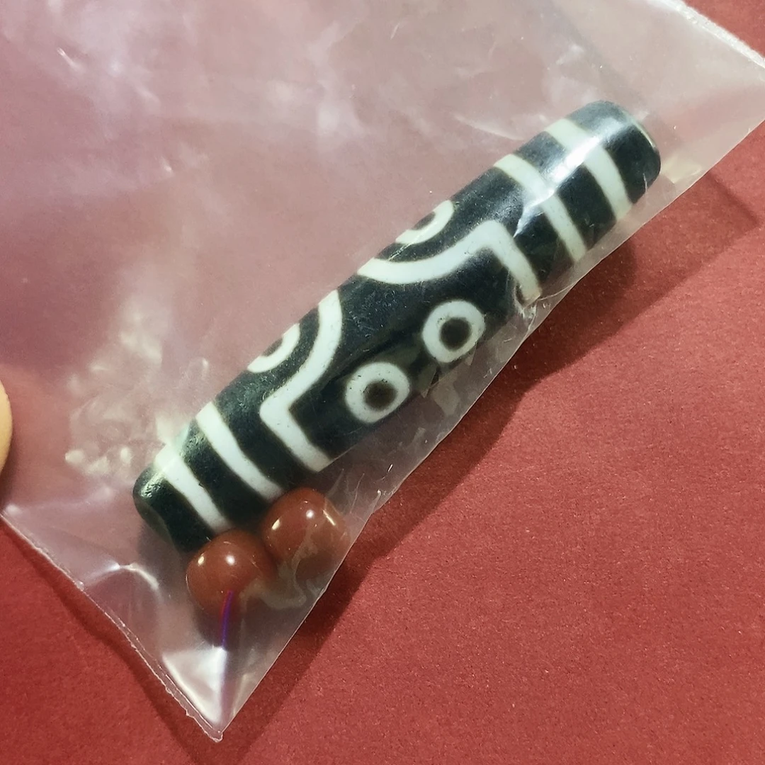 用***好玛瑙/玉髓（覆膜）未镶嵌颈饰黑白七眼