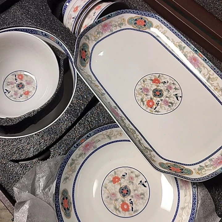 盘瓷片陶瓷杯盘壶碗都有