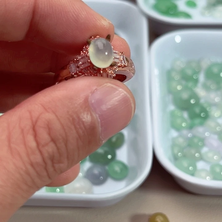 翡翠裸石缅甸A货翡翠