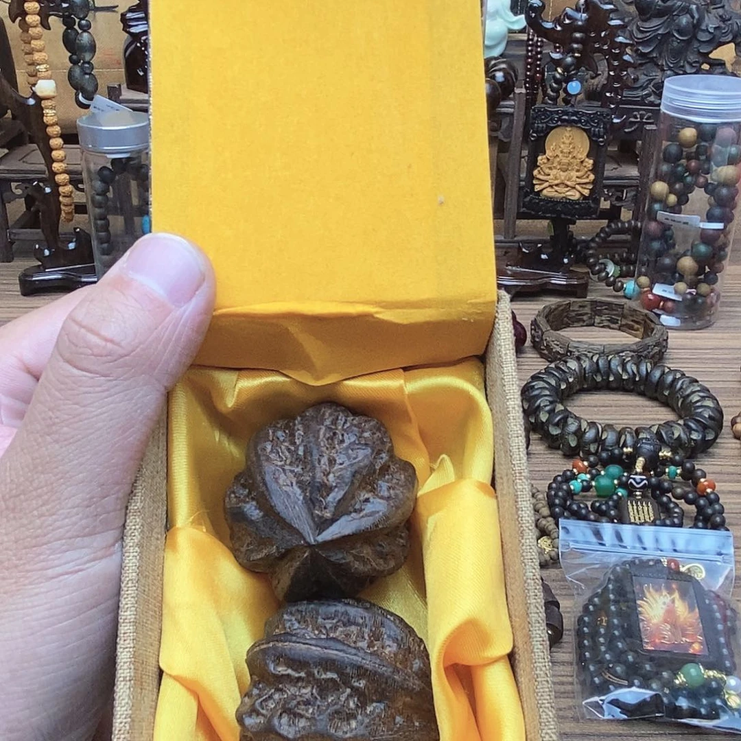 滴血莲花菩提手串