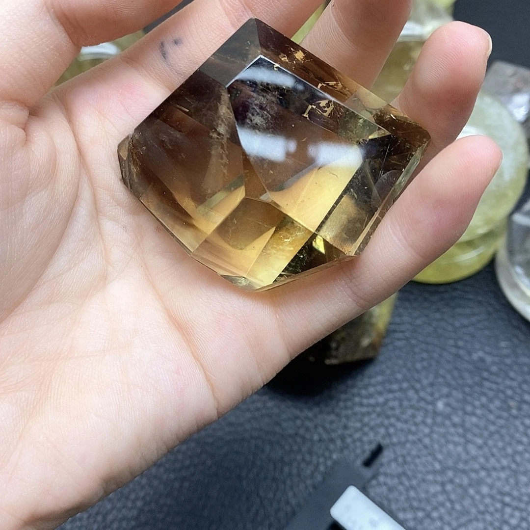 未镶嵌珠宝半成品水晶52水晶石