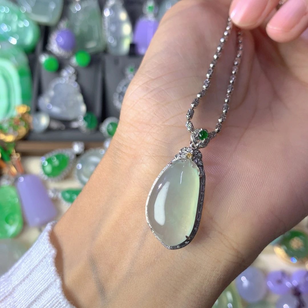 翡翠18K金镶嵌吊坠(不含链)