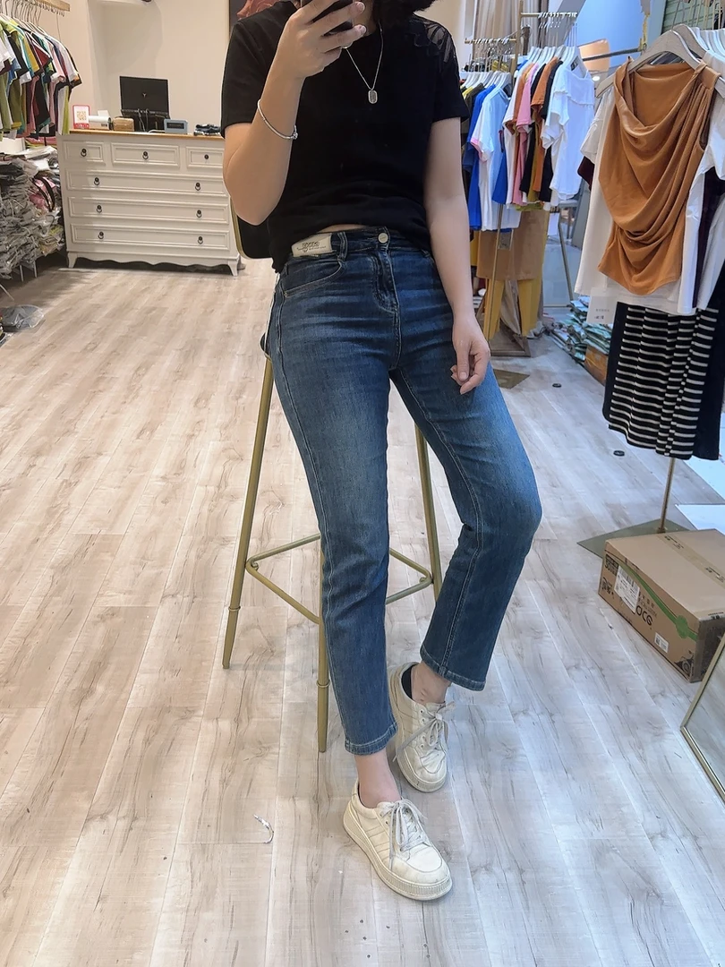 新款中腰显瘦牛仔裤女春秋季复古烟管裤休闲百搭880010