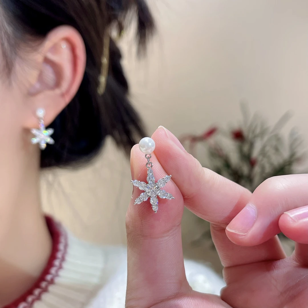 W786银色雪花珠珠拼接耳钉百搭时尚气质小众个性甜美