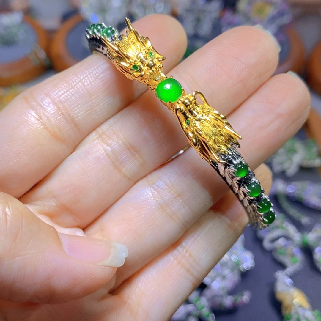 翡翠颈饰银S925镶嵌天然翡翠