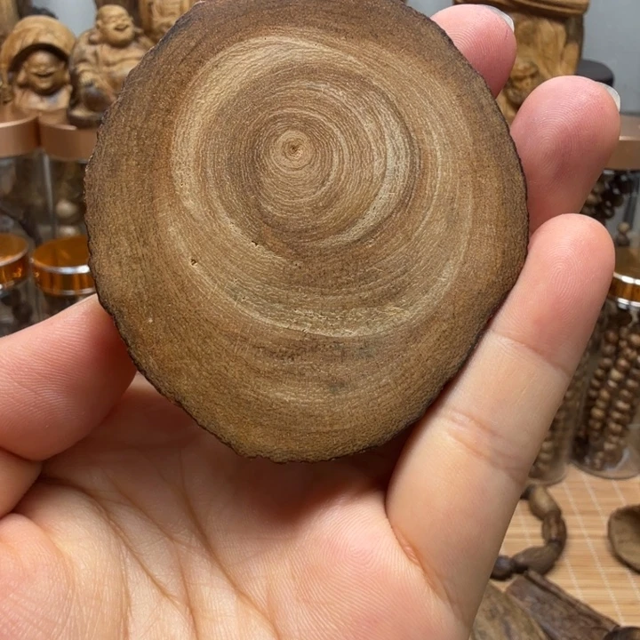 沉香碎屑沉香柬埔寨天然野树心料 8.8 克