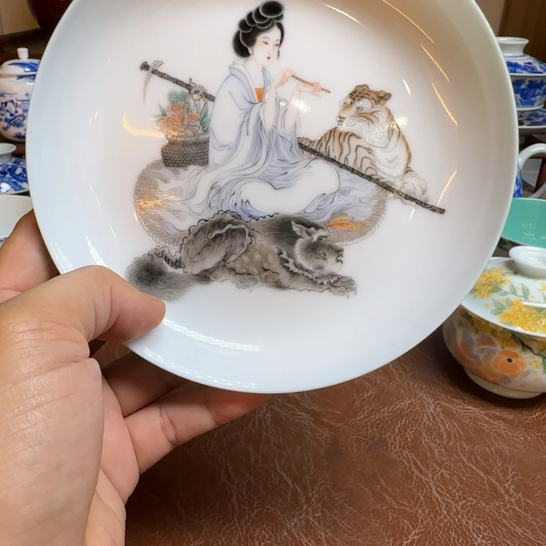 隆***锵今天晚上的月亮很美