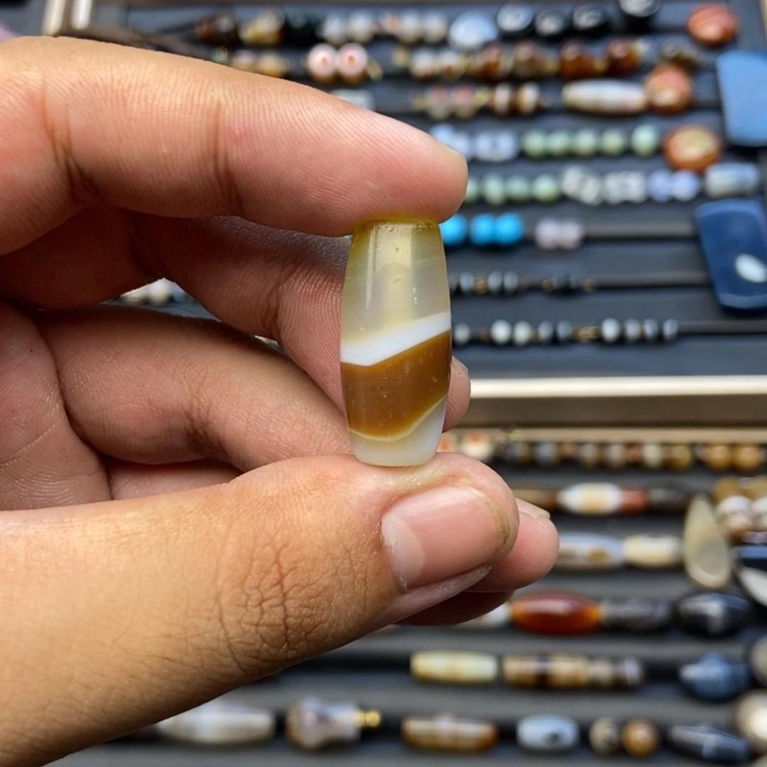 未镶嵌颈饰玛瑙/玉髓