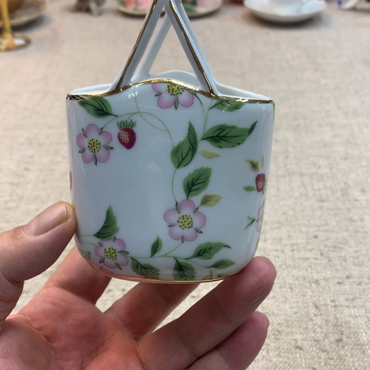 金瓷阁家的美丽瓷器