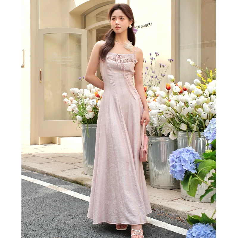 《花束圆舞曲》法式立体花装饰系带修身显瘦吊带连衣裙彼得潘大叔