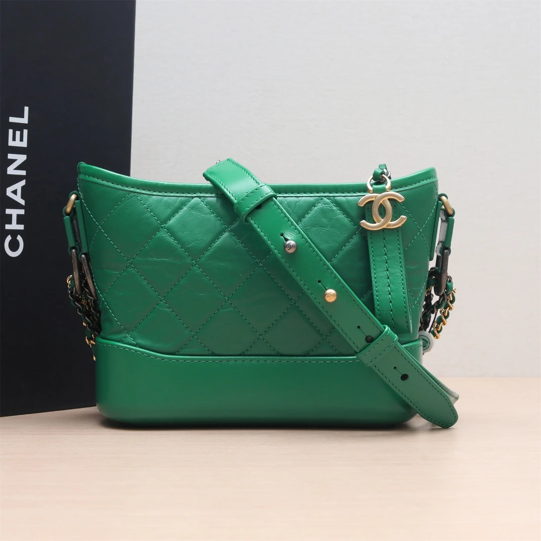 99新 Chanel/香奈儿 小花佳珊P233816030 流浪 小号 芯片