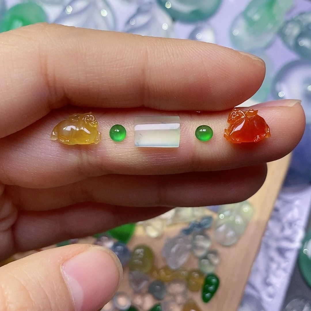 定制翡翠未镶嵌翡翠