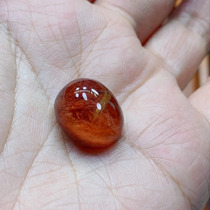 未镶嵌颈饰水晶?****?水晶