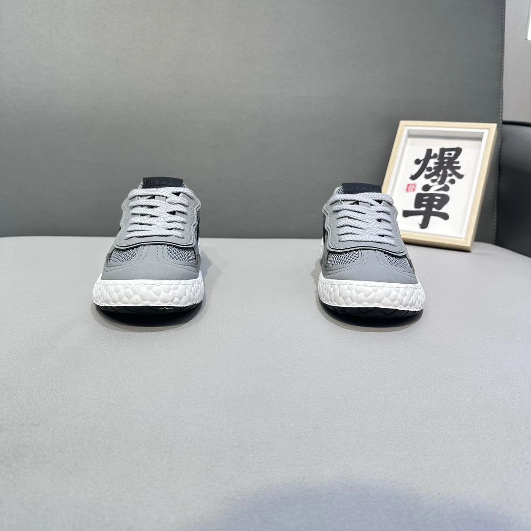 OK 2-1103 男鞋胶粘车缝线休闲风素面夏季薄款透气平跟时尚休闲鞋