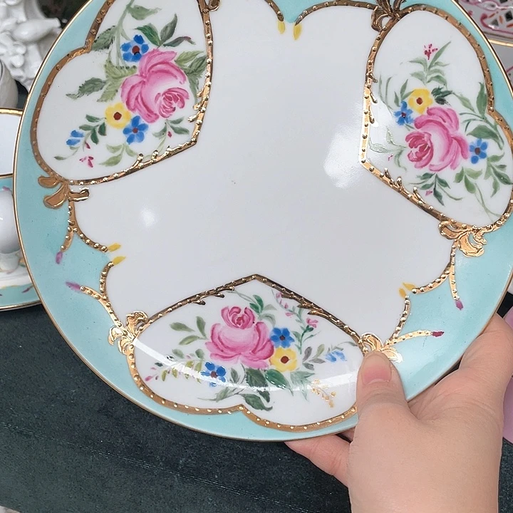 瓷片手绘摆件家居设计