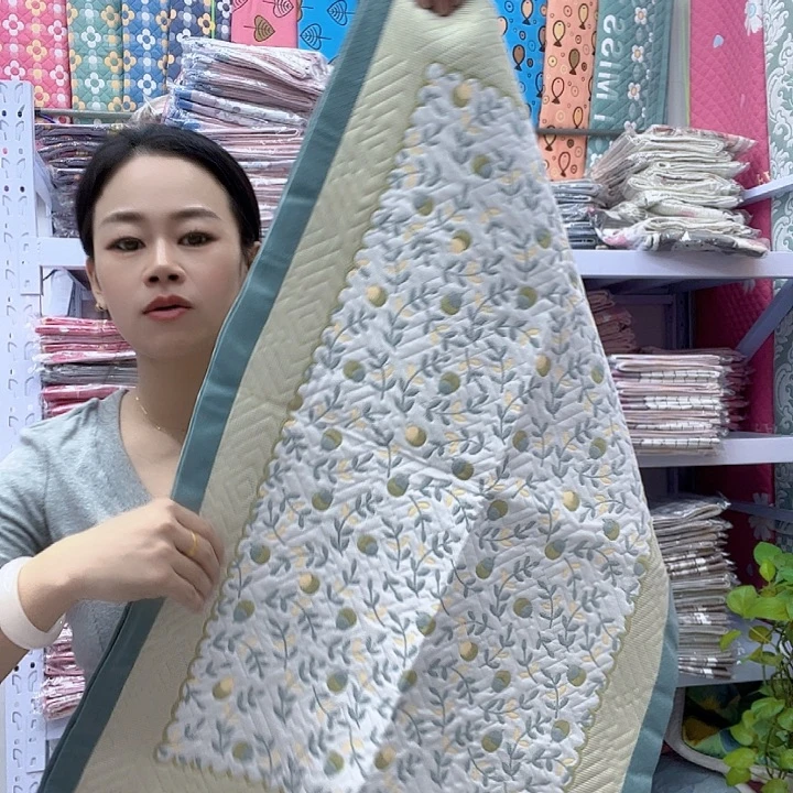 棉绿色小樱桃纯棉