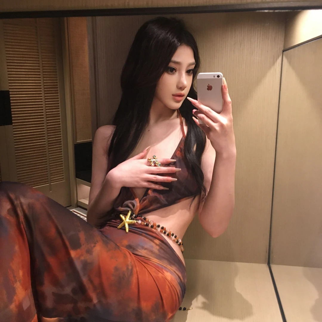 ChiclyNana  欧美度假风连衣裙深V领性感高开叉三亚海边度假长裙