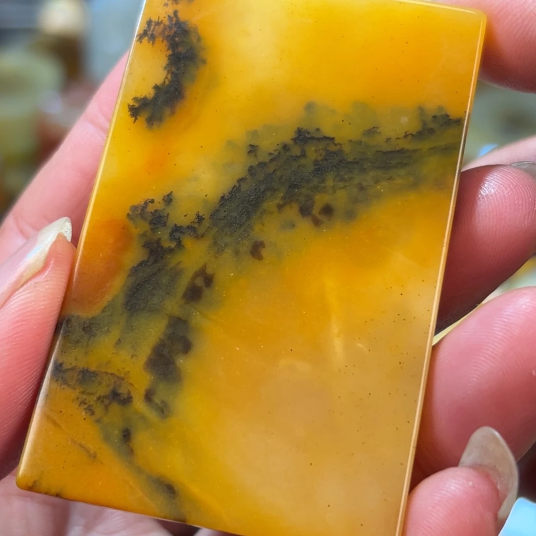 石英质玉（黄龙玉）合金颈饰