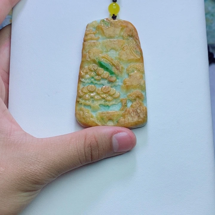 颈饰未镶嵌翡翠山水