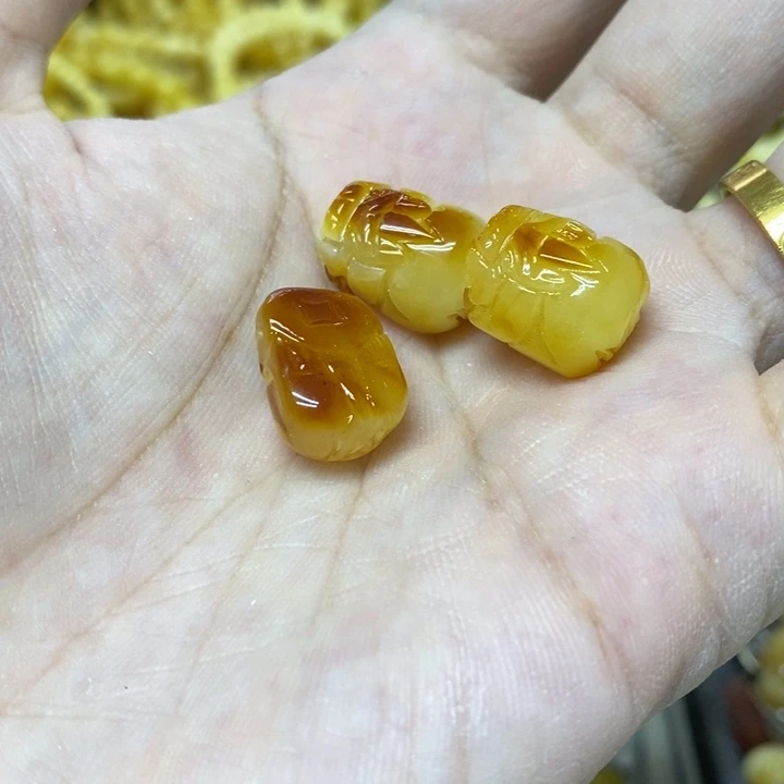 裸石蜜蜡未镶嵌多样性发货其一