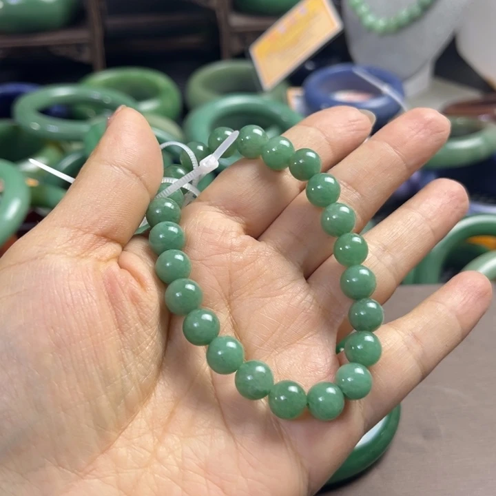 未镶嵌手镯石英质玉