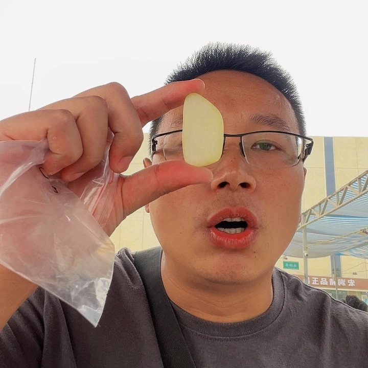 和田玉未镶嵌颈饰杨