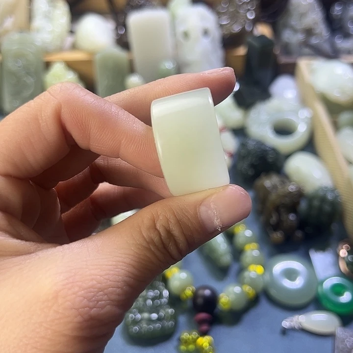 和田玉挂件未镶嵌莪****宝