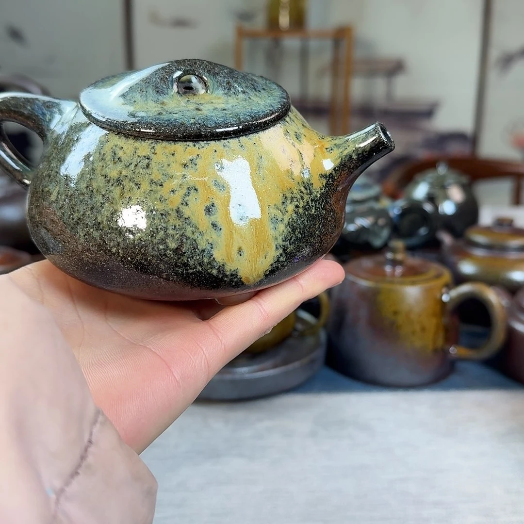 壶柴烧紫砂石瓢壶