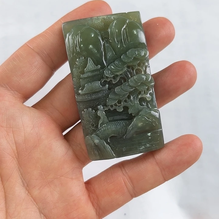 颈饰未镶嵌和田玉刀****