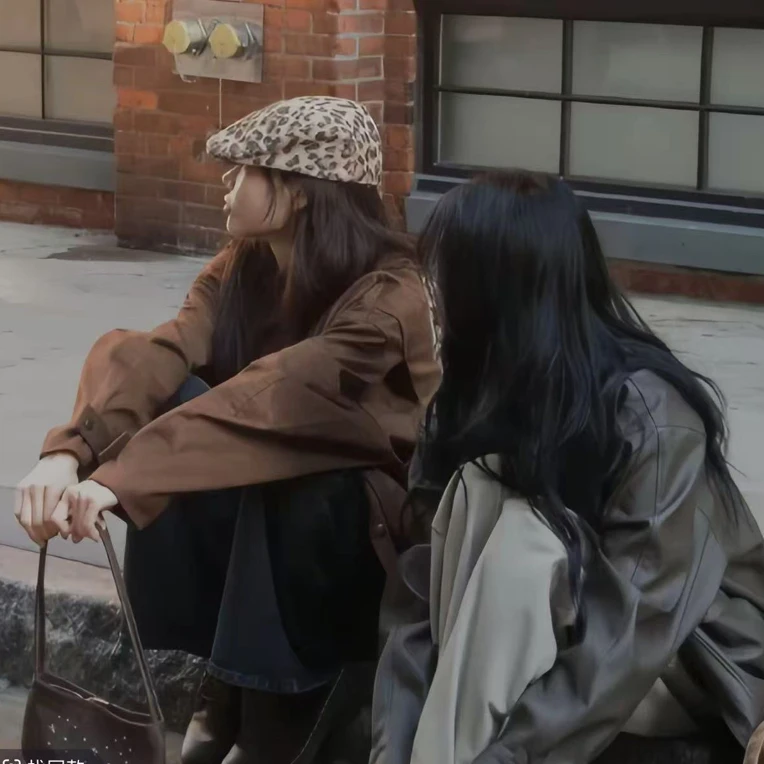 5号   全队系列原单带标带盒带LG小熊外套