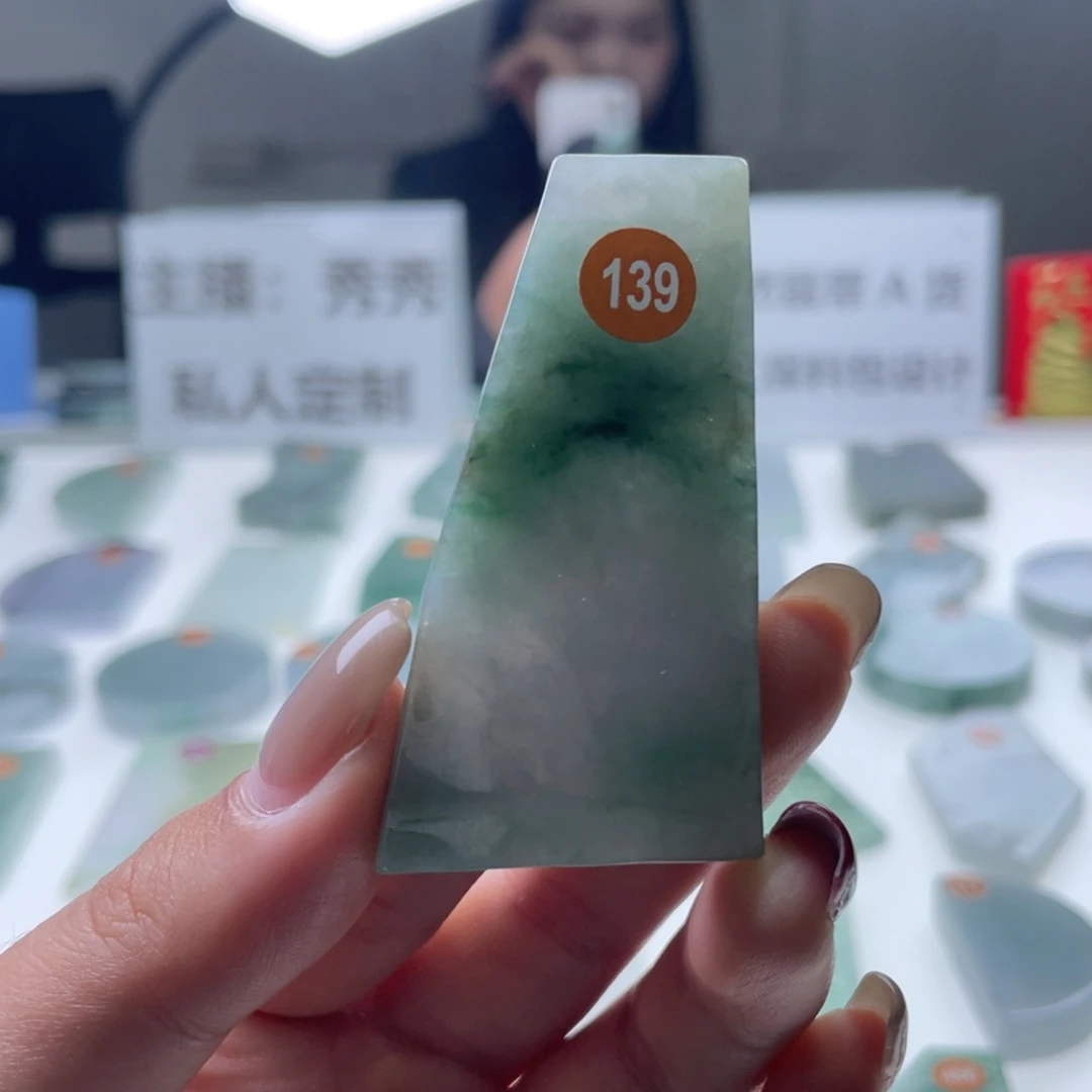 定制翡翠未镶嵌天然翡翠
