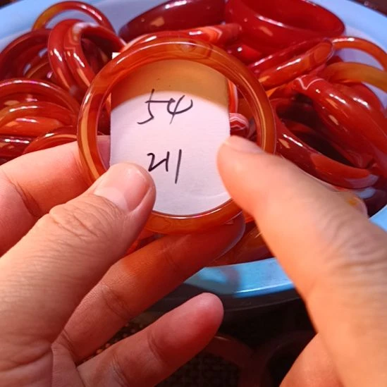 玛瑙/玉髓未镶嵌手镯