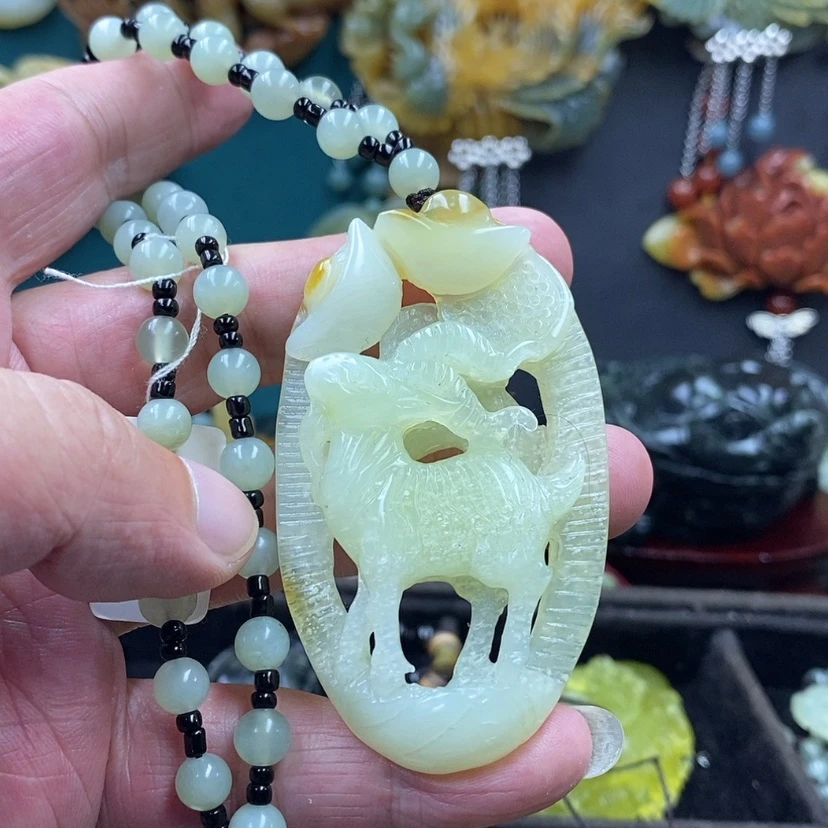 【闪购商品】蛇纹石玉未镶嵌吊坠