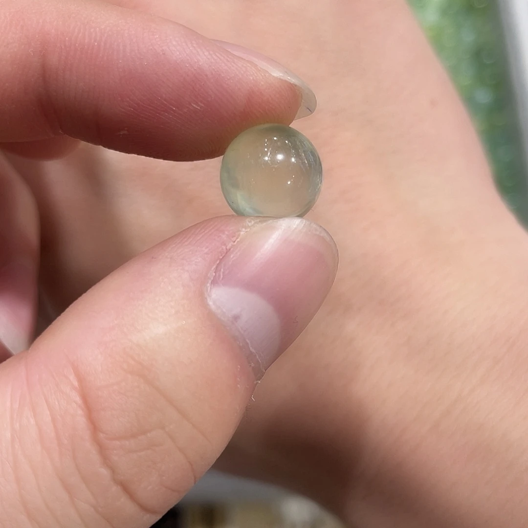 水晶珠宝半成品未镶嵌呢*呢打孔，不退不换