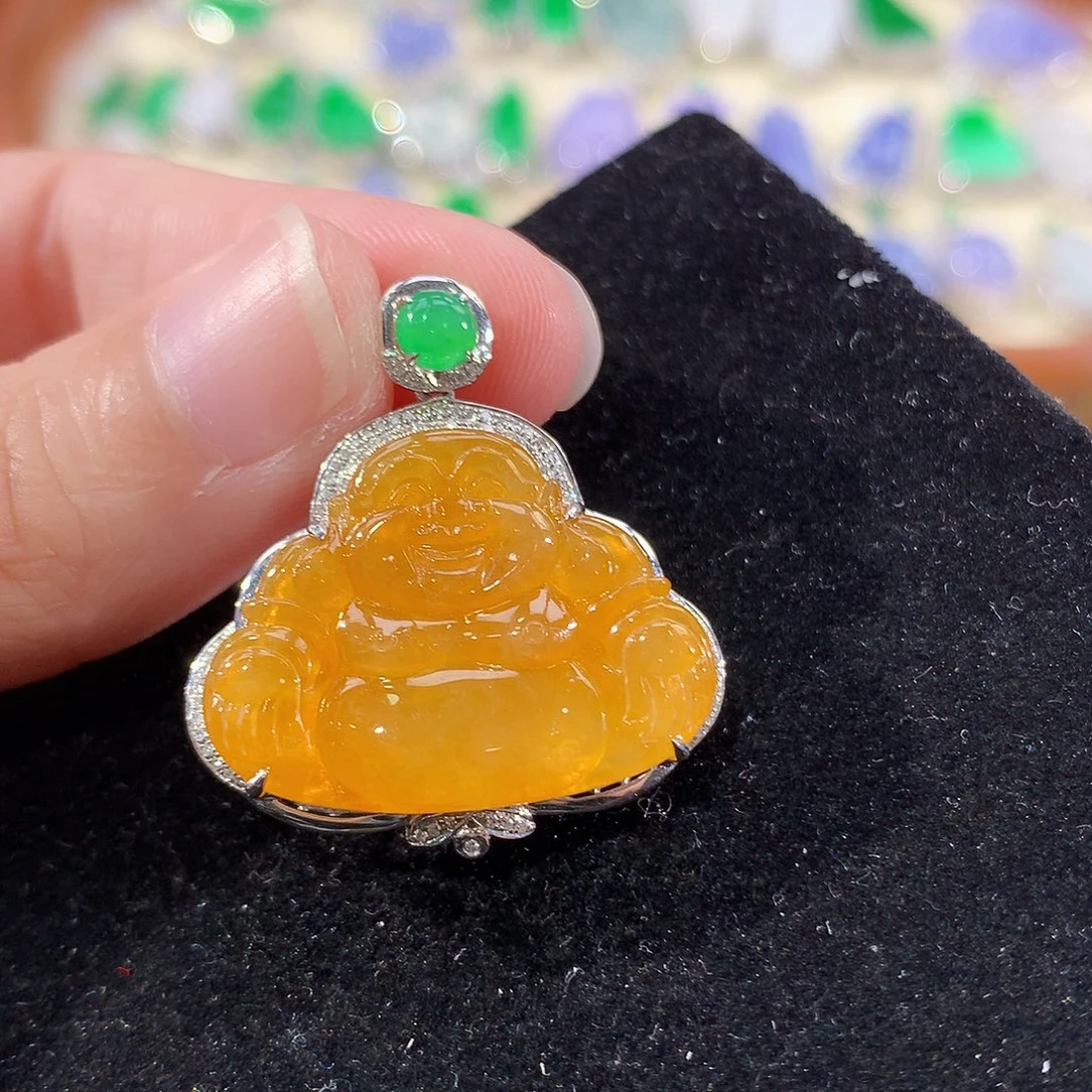 翡翠18K金镶嵌颈饰