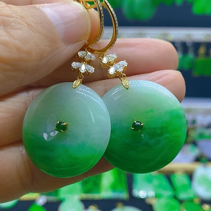 翡翠18K金镶嵌耳饰耳坠