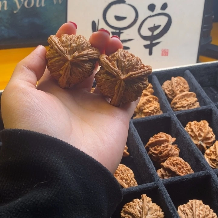 玄***吊坠文玩核桃文山