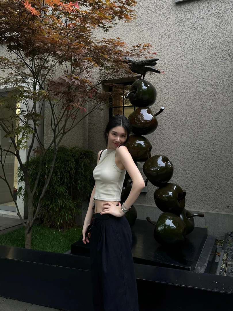 2025春夏新款美式酷辣坎肩工字小背心女无袖吊带上衣百搭直筒裤