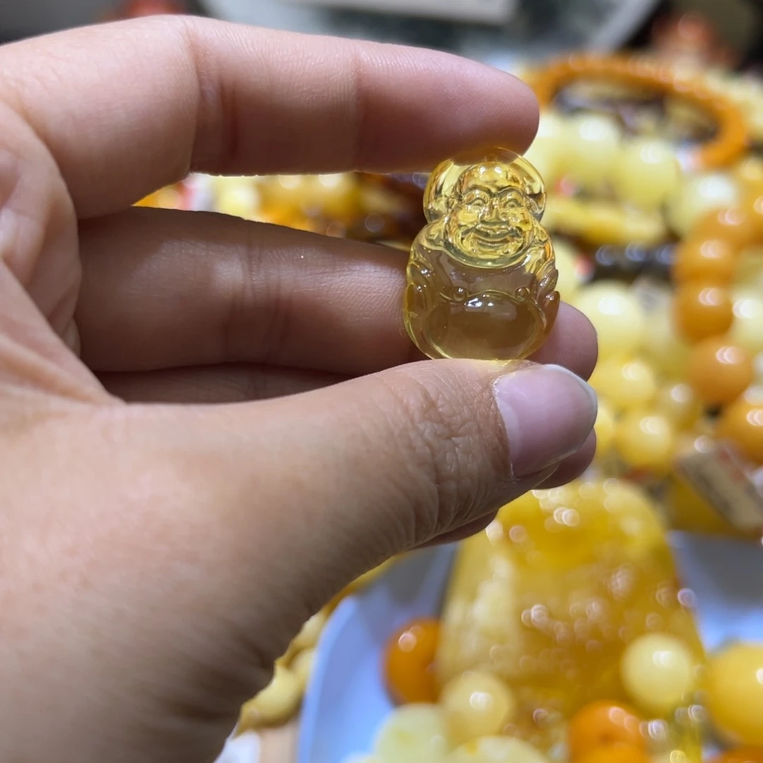 琥珀珠宝奇石未镶嵌
