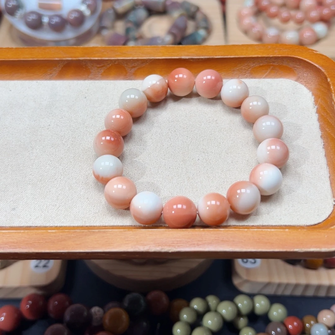 拱****石英质玉未镶嵌手链36