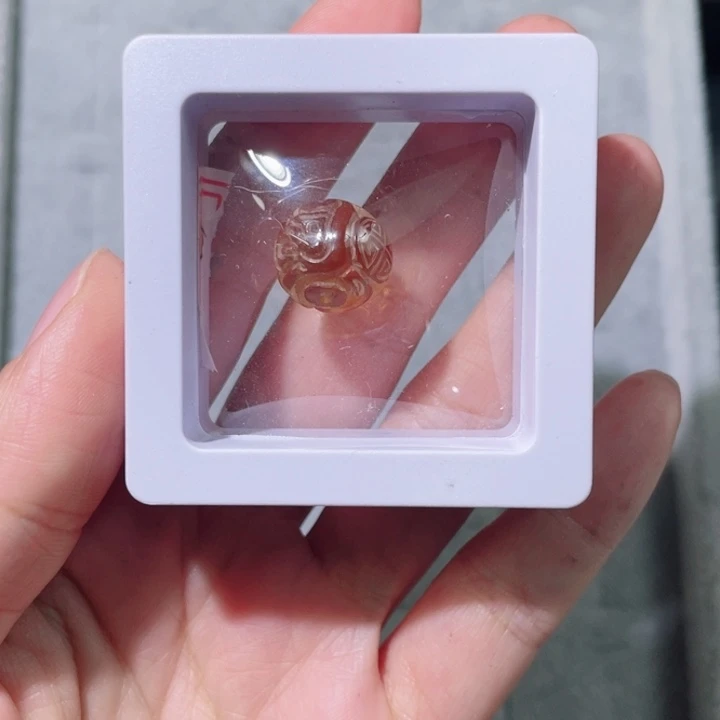 琥珀未镶嵌颈饰琥珀