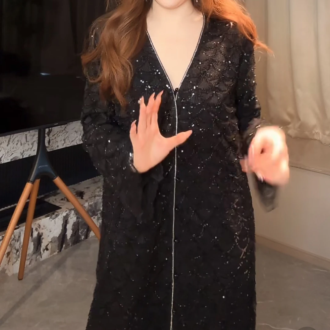 【奢也】重工法师时尚设计师款钉珠质感奢华黑钻开衫连衣裙