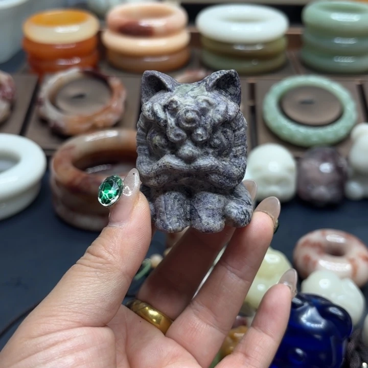 石英岩玉合金颈饰