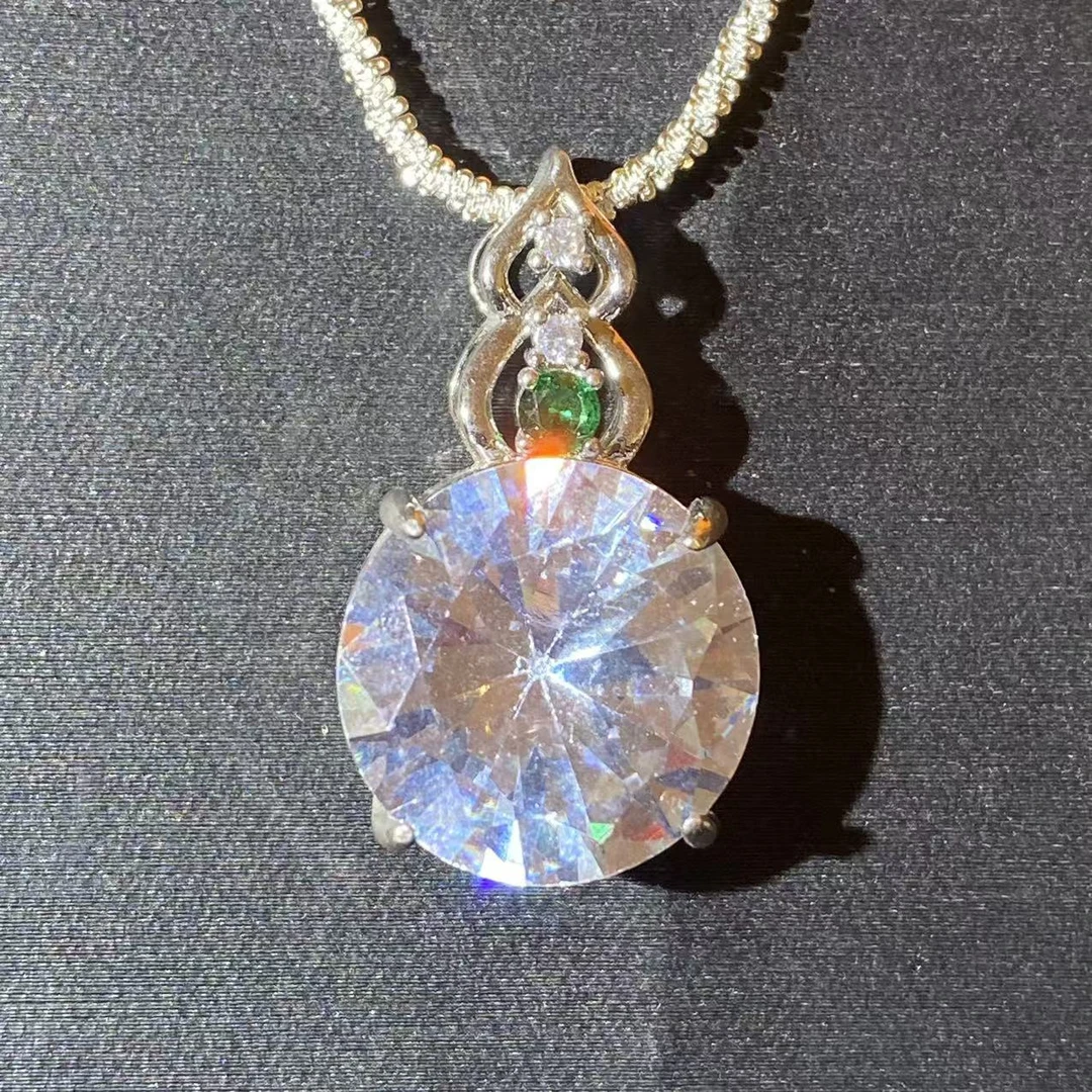 精选h024-典藏轻奢-重工豪华吊坠