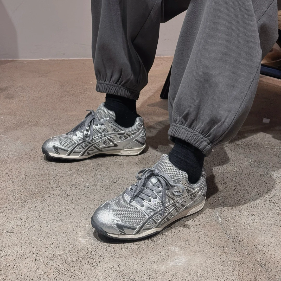 韩版时尚百搭潮流银色轻便软底平跟透气运动跑步休闲鞋-HT258109