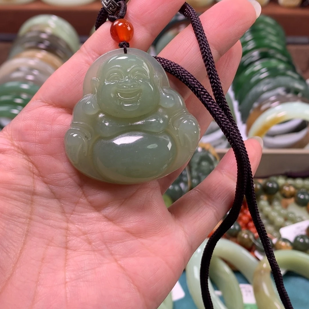 未镶嵌岫玉颈饰吊坠