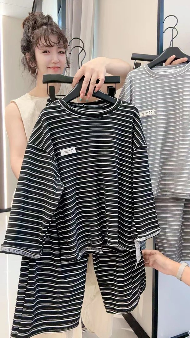 秋季新款韩版男女中大童慵懒风条纹时尚圆领柔软舒适家居服套装